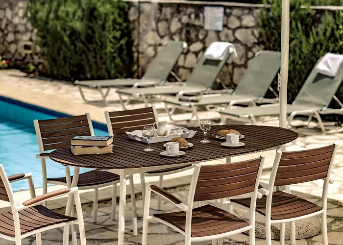 Villa Charming In Agrilia With Private Pool *