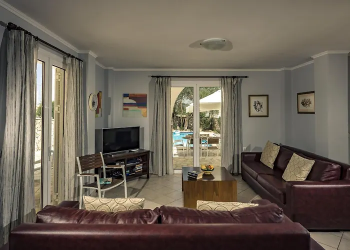 Charming In Agrilia With Private Pool