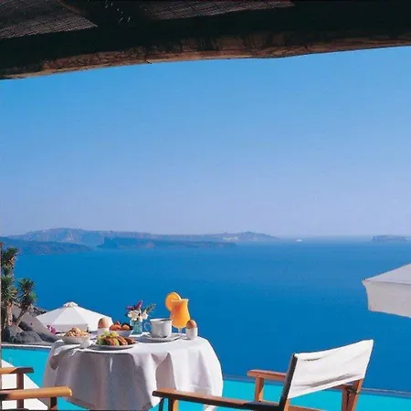 Charming In Agrilia With Private Pool لاغاناس