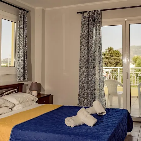 Charming In Agrilia With Private Pool فيلة