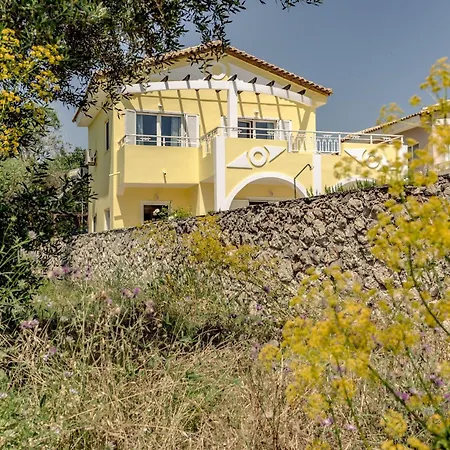 Charming In Agrilia With Private Pool فيلة